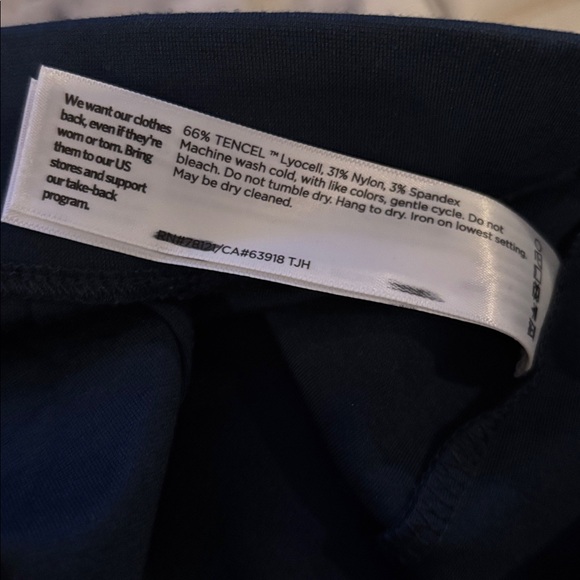 Eileen Fisher Navy Wide Leg Easy Fit Cropped Length Pant, new without tags - Picture 9 of 9